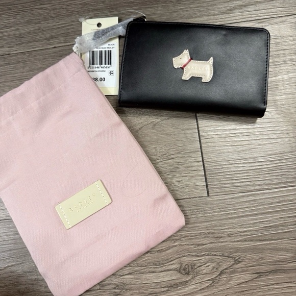 RADLEY LONDON Black Wallet with Cream Dog Accent - Picture 4 of 9